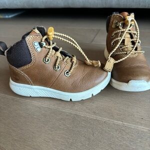 Timberland toddler boots size 7